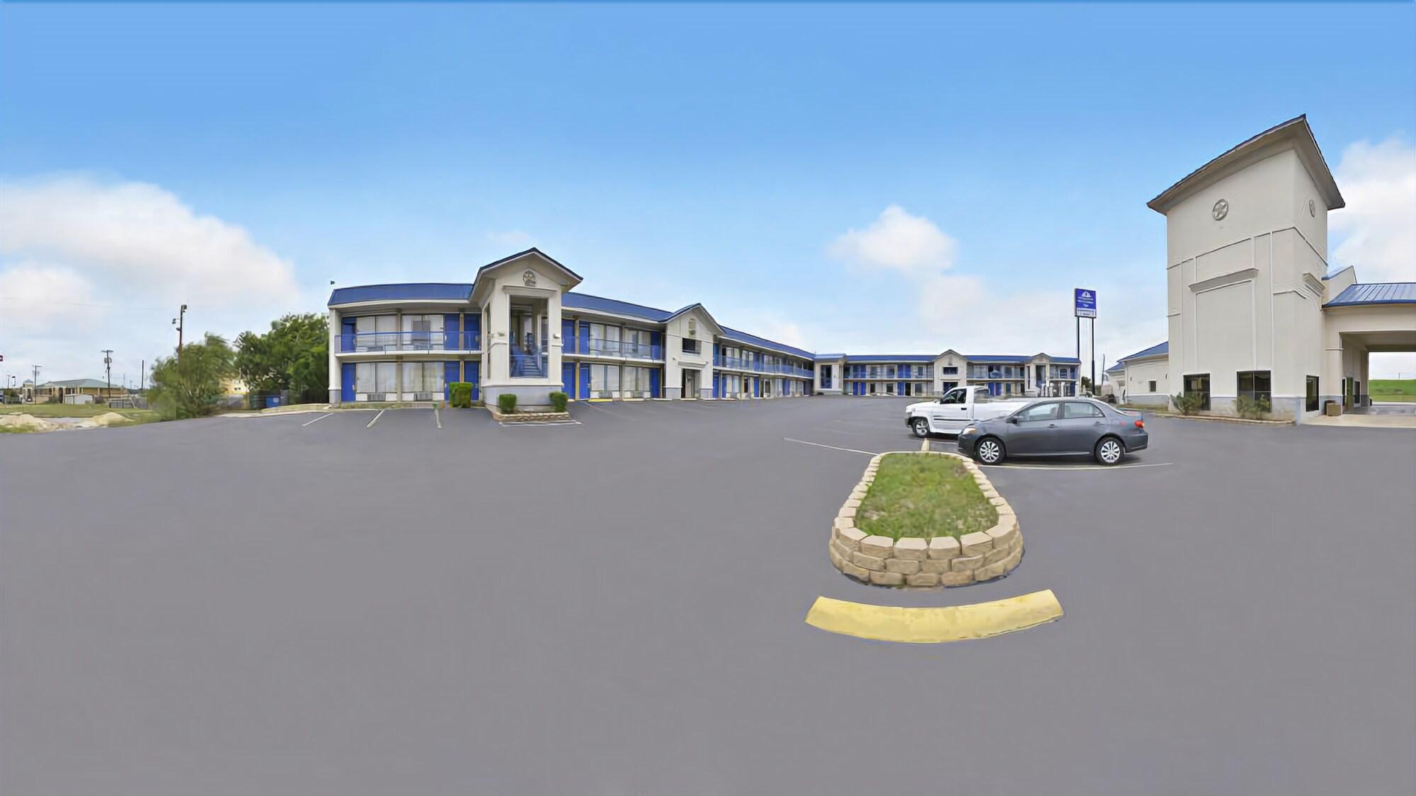 Americas Best Value Inn Hillsboro Extérieur photo