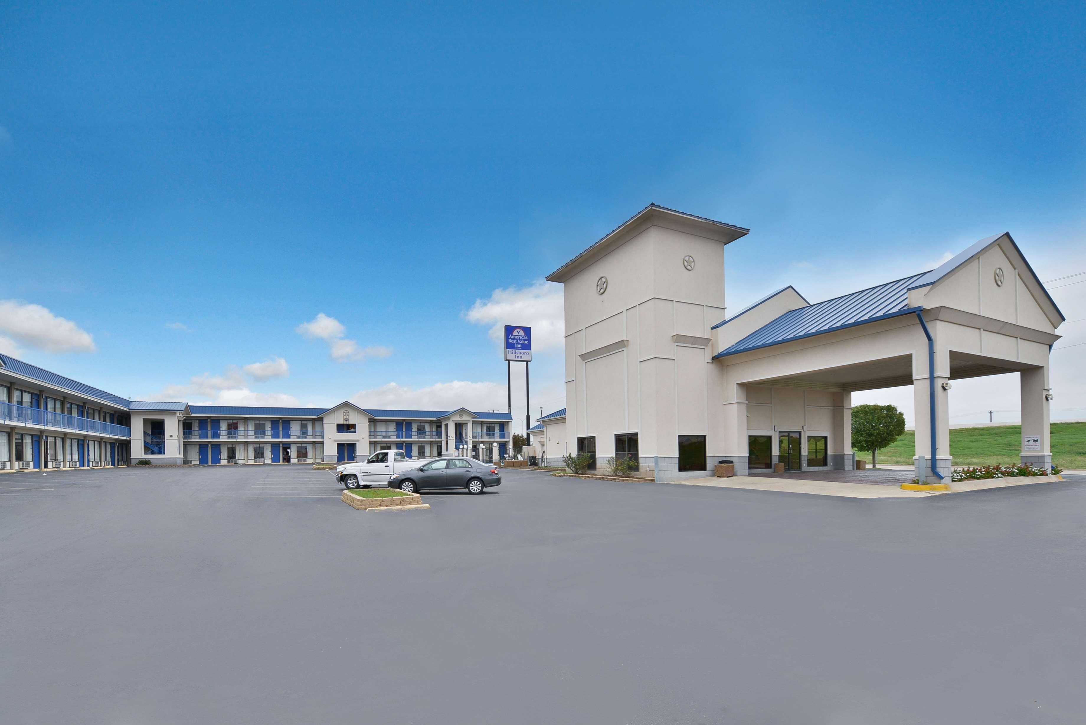 Americas Best Value Inn Hillsboro Extérieur photo