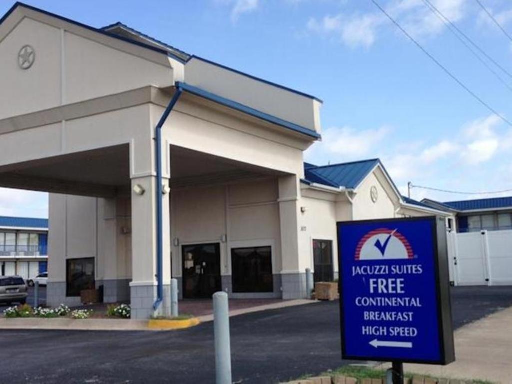 Americas Best Value Inn Hillsboro Extérieur photo