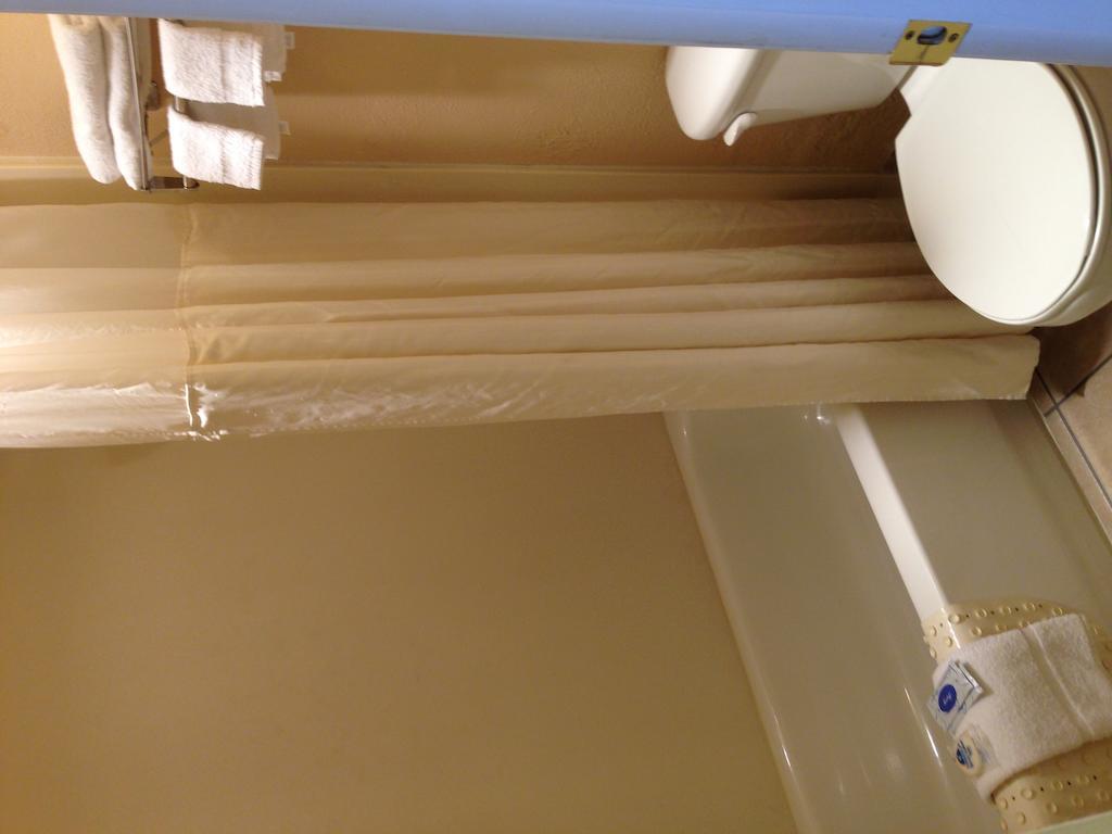 Americas Best Value Inn Hillsboro Extérieur photo